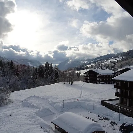Apartment 5 Pieces 92m² Aux Gets - Lumineux, Proche Pistes Et Commerces, Garage Inclus - Fr-1-802-46 *